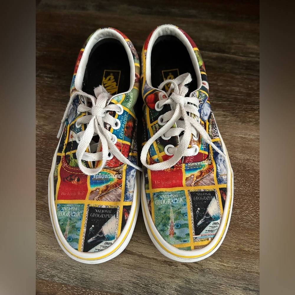 Limited edition, National Geographic vans